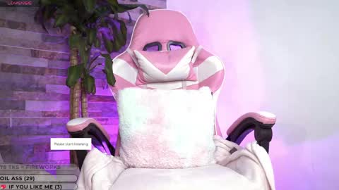 Emily online show from May 11, 2026, 12:27 am