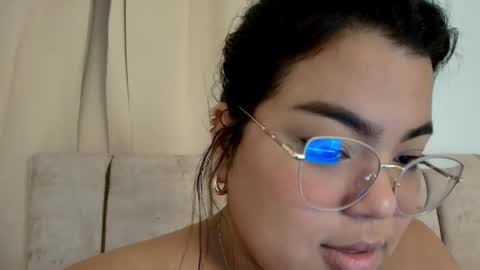 emily_morgam online show from May 26, 2026, 3:13 am