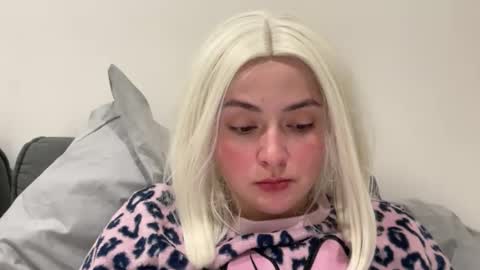 emily_morning_dew online show from January 9, 2026, 7:48 pm