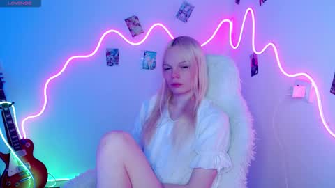 Lia online show from October 25, 2025, 11:29 am