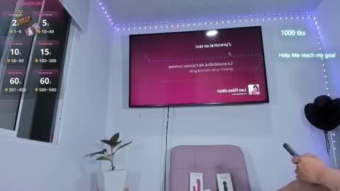 emily_palmeer online show from February 27, 2026, 11:16 pm