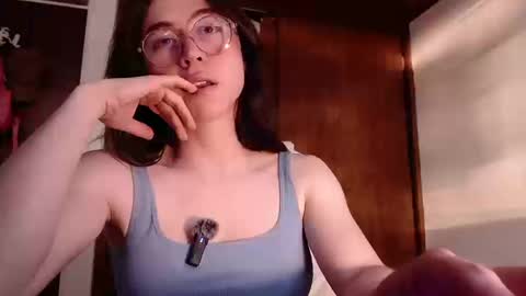 Snapshot of emily_pearl_ chatting on September 10, 2025, 10:32 pm emily_pearl_ online show from September 10, 2025, 10:32 pm