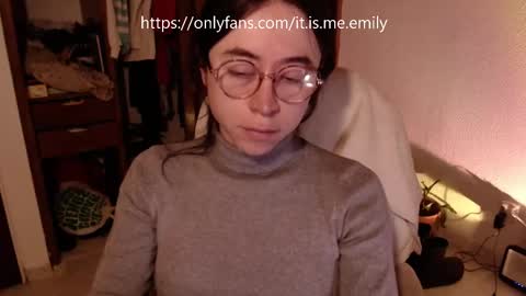 Snapshot of emily_pearl_ chatting on September 28, 2025, 2:28 am emily_pearl_ online show from September 28, 2025, 2:28 am