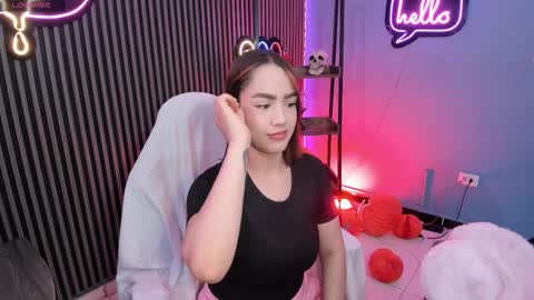 Snapshot of emily_roberts1 chatting on November 1, 2025, 6:15 am Emily online show from November 1, 2025, 6:15 am