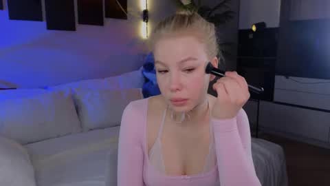 emily shepard online show from April 15, 2026, 2:29 am