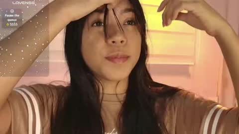 Emily online show from November 19, 2025, 12:05 pm