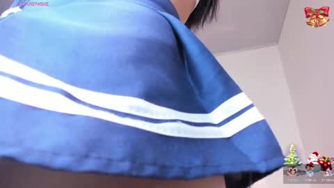 Emi online show from December 14, 2025, 5:29 pm