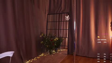 Lia online show from January 1, 2025, 1:59 pm