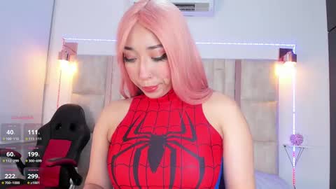 emily_walker4 online show from October 8, 2025, 12:58 pm