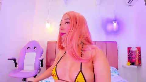 emily_walker4 online show from January 8, 2026, 4:26 am