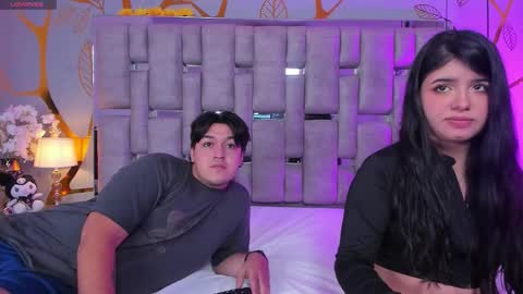 Amily  Andrew online show from November 19, 2025, 5:07 am