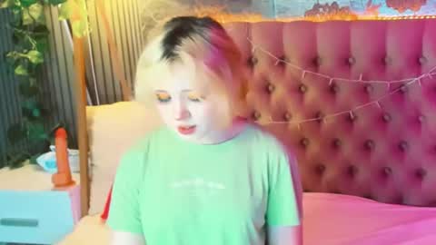 Baby Emelli online show from May 27, 2026, 6:10 am