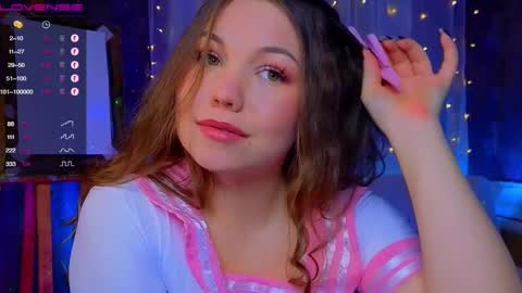 artist Emily online show from February 10, 2025, 2:30 am