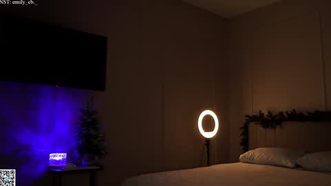 Snapshot of emilybatee chatting on January 16, 2025, 3:13 pm emilybatee online show from January 16, 2025, 3:13 pm