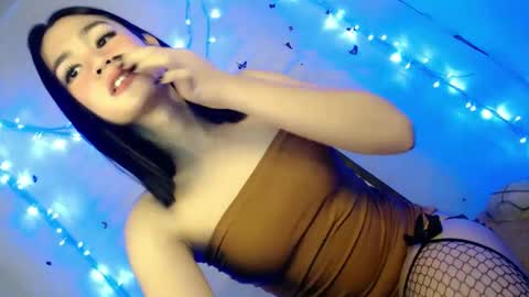 Snapshot of emilyfuckers chatting on January 15, 2025, 2:02 pm ariane online show from January 15, 2025, 2:02 pm