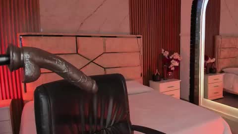 Emily Hendrix online show from March 13, 2026, 1:51 pm