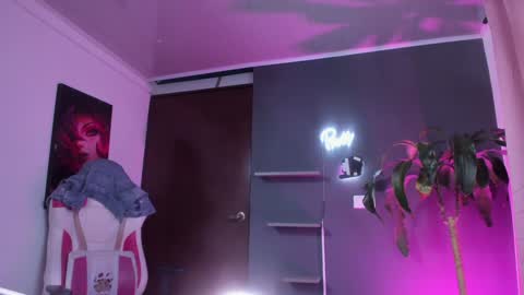 Emily Jhonson online show from January 11, 2025, 5:18 pm