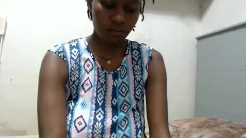 Emilly online show from May 8, 2026, 9:42 pm
