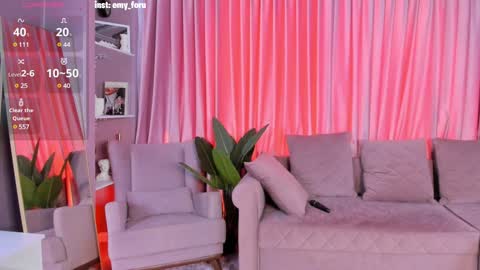 Snapshot of emilyrighter chatting on December 13, 2024, 11:02 am Hey i am  Emily     am -  pm online show from December 13, 2024, 11:02 am