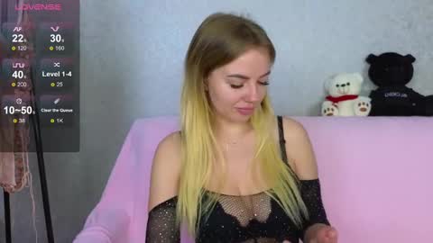 Snapshot of emilyrobbie chatting on January 26, 2025, 6:37 pm Emily Robbie online show from January 26, 2025, 6:37 pm