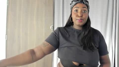 emilyrojas online show from February 27, 2025, 12:34 pm