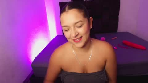 Snapshot of emilysavvato chatting on December 14, 2024, 10:39 pm Emily online show from December 14, 2024, 10:39 pm