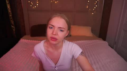  MY NAME IS Emily WELCOME EVERYONE I WILL BE HAPPY TO GIVE YOU WHAT YOU HAVE DREAMED OF FOR SO LONG online show from June 1, 2026, 4:25 am