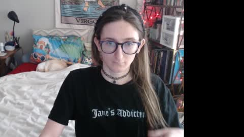 Snapshot of emilytfrench chatting on March 2, 2025, 11:53 pm Emily online show from March 2, 2025, 11:53 pm