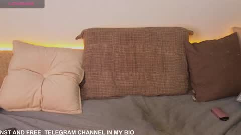 Snapshot of emilytrays chatting on December 14, 2024, 6:35 am Emily wish-list  online show from December 14, 2024, 6:35 am