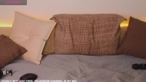 Snapshot of emilytrays chatting on January 11, 2025, 6:56 am Emily wish-list  online show from January 11, 2025, 6:56 am