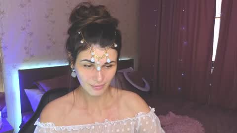 Snapshot of emilytucker chatting on December 30, 2024, 6:42 am Emily online show from December 30, 2024, 6:42 am