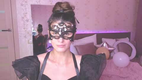 Snapshot of emilytucker chatting on January 12, 2025, 5:13 am Emily online show from January 12, 2025, 5:13 am