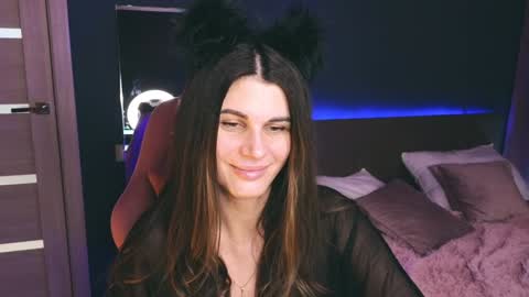 Snapshot of emilytucker chatting on January 19, 2025, 4:44 am Emily online show from January 19, 2025, 4:44 am