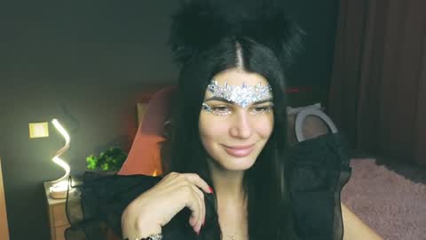 Snapshot of emilytucker chatting on January 25, 2025, 1:32 am Emily online show from January 25, 2025, 1:32 am