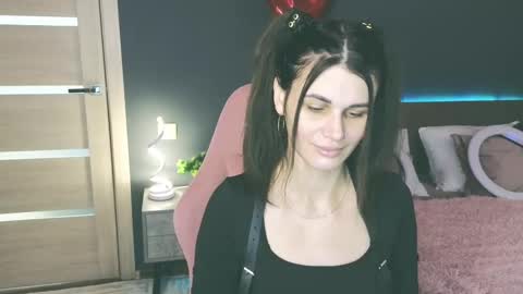 Snapshot of emilytucker chatting on February 12, 2025, 5:15 am Emily online show from February 12, 2025, 5:15 am