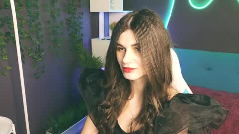 Snapshot of emilytucker chatting on February 13, 2025, 5:05 am Emily online show from February 13, 2025, 5:05 am