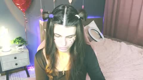 Snapshot of emilytucker chatting on February 19, 2025, 10:34 am Emily online show from February 19, 2025, 10:34 am