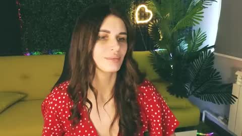 Snapshot of emilytucker chatting on March 6, 2025, 4:30 am Emily online show from March 6, 2025, 4:30 am