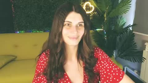 Snapshot of emilytucker chatting on March 6, 2025, 10:41 am Emily online show from March 6, 2025, 10:41 am