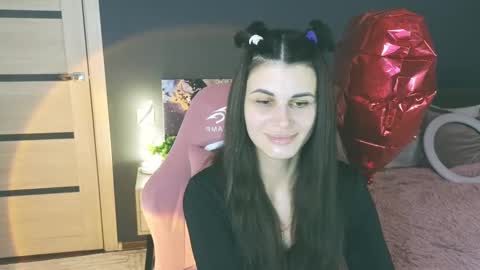 Snapshot of emilytucker chatting on March 11, 2025, 4:21 am Emily online show from March 11, 2025, 4:21 am