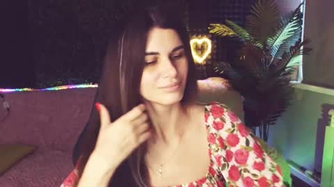 Snapshot of emilytucker chatting on September 11, 2025, 2:22 am Emily online show from September 11, 2025, 2:22 am