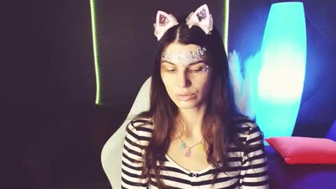 Snapshot of emilytucker chatting on October 10, 2025, 8:24 am Emily online show from October 10, 2025, 8:24 am