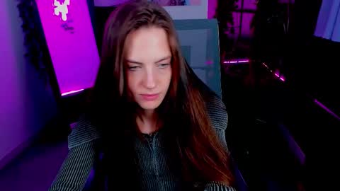 Emily online show from October 22, 2025, 7:52 am