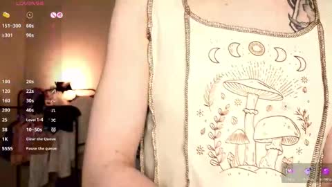 emimiy online show from November 6, 2025, 3:29 am