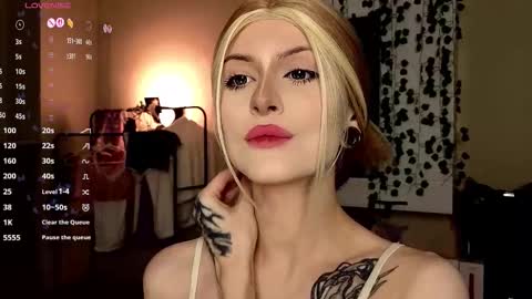 emimiy online show from November 9, 2025, 3:27 am