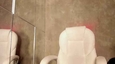 emir_ozan online show from February 17, 2026, 7:53 pm