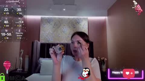 Snapshot of emm_quince chatting on March 9, 2025, 7:26 pm Emm online show from March 9, 2025, 7:26 pm