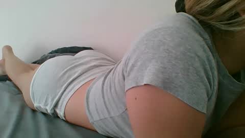 Snapshot of emma_991 chatting on March 27, 2026, 7:25 am emma_991 online show from March 27, 2026, 7:25 am