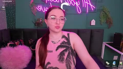 Snapshot of emma_adorablle chatting on December 23, 2024, 1:51 am emma_adorablle online show from December 23, 2024, 1:51 am