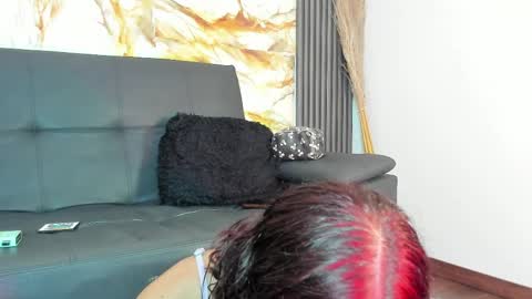 emma_angel_04 online show from May 21, 2026, 1:29 pm
